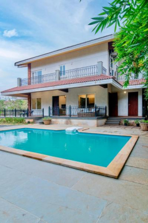 SaffronStays Boulevard StoneHouse - pool villa with mountain views